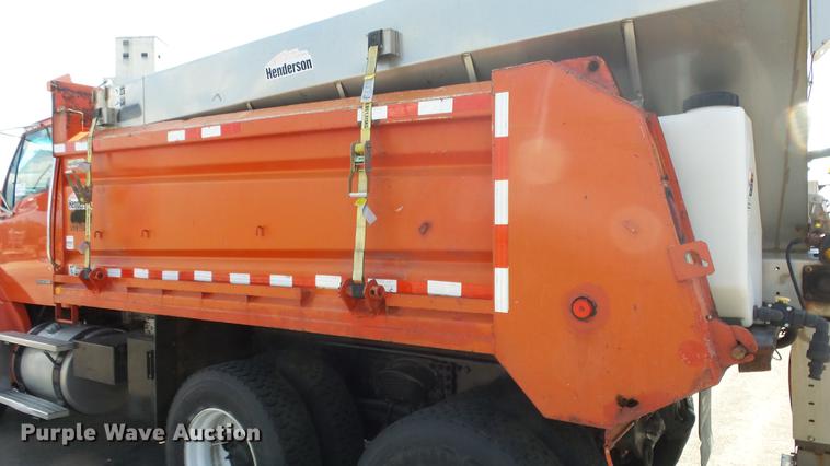 image for item DE7261 2005 Sterling LT7501 dump truck