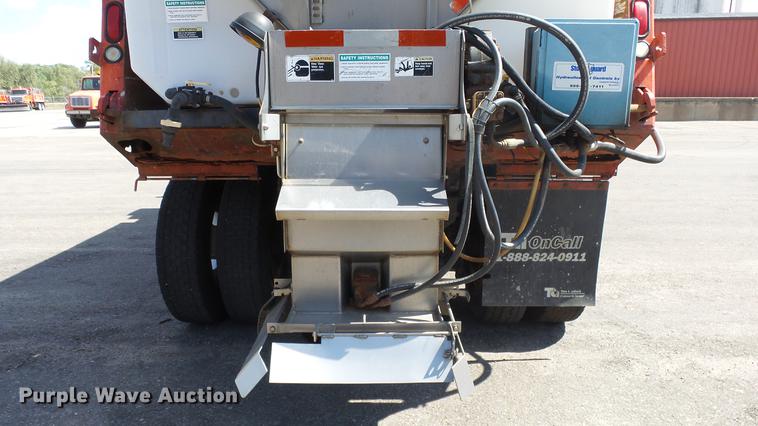 image for item DE7261 2005 Sterling LT7501 dump truck