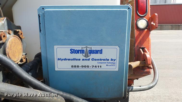 image for item DE7261 2005 Sterling LT7501 dump truck