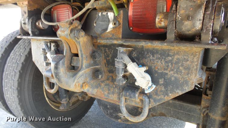 image for item DE7261 2005 Sterling LT7501 dump truck