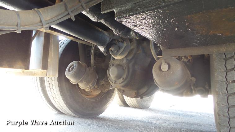 image for item DE7261 2005 Sterling LT7501 dump truck