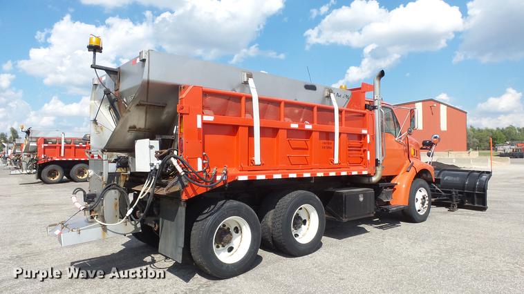 image for item DE7262 2001 Sterling LT7501 dump truck
