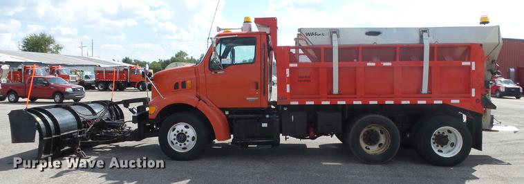 image for item DE7262 2001 Sterling LT7501 dump truck