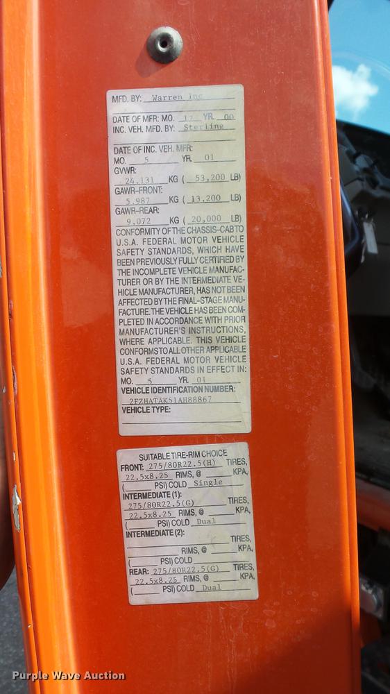 image for item DE7262 2001 Sterling LT7501 dump truck