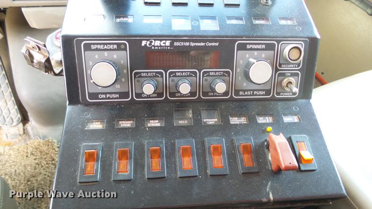 image for item DE7262 2001 Sterling LT7501 dump truck