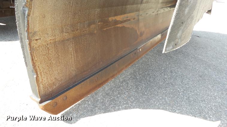 image for item DE7262 2001 Sterling LT7501 dump truck