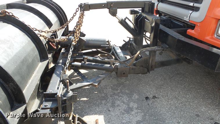 image for item DE7262 2001 Sterling LT7501 dump truck