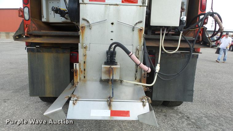 image for item DE7262 2001 Sterling LT7501 dump truck