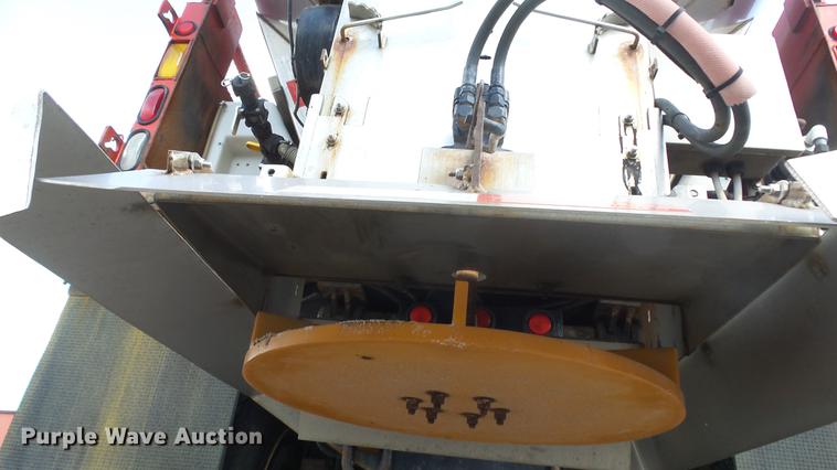 image for item DE7262 2001 Sterling LT7501 dump truck