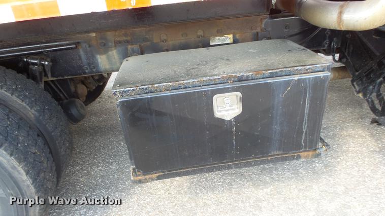 image for item DE7262 2001 Sterling LT7501 dump truck