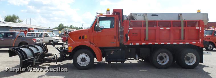 image for item DE7263 2001 Sterling LT7501 dump truck