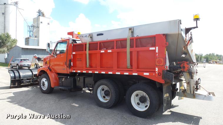 image for item DE7263 2001 Sterling LT7501 dump truck