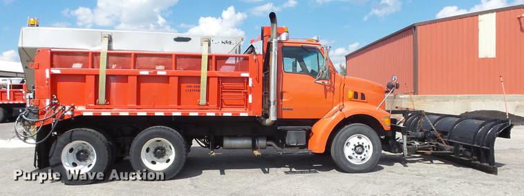 image for item DE7263 2001 Sterling LT7501 dump truck