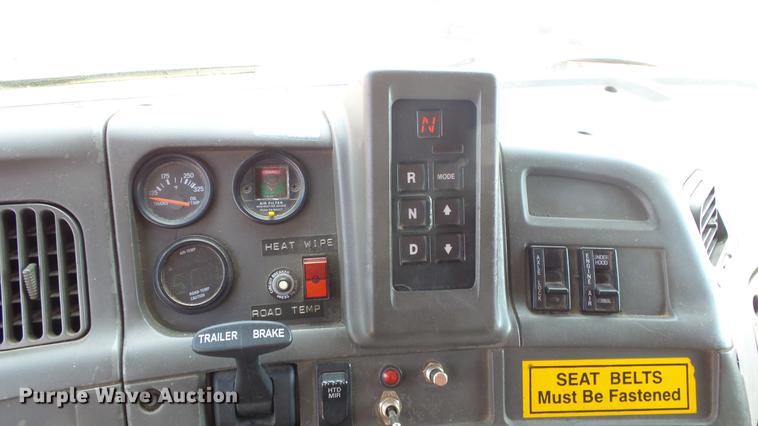 image for item DE7263 2001 Sterling LT7501 dump truck