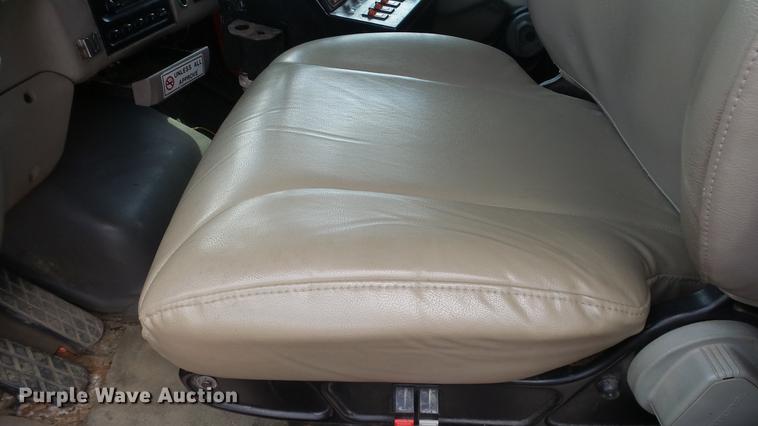 image for item DE7263 2001 Sterling LT7501 dump truck