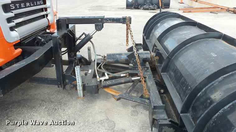 image for item DE7263 2001 Sterling LT7501 dump truck