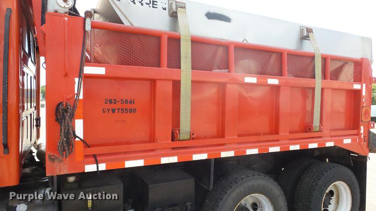 image for item DE7263 2001 Sterling LT7501 dump truck