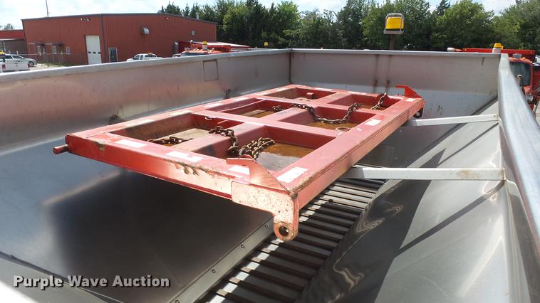 image for item DE7263 2001 Sterling LT7501 dump truck