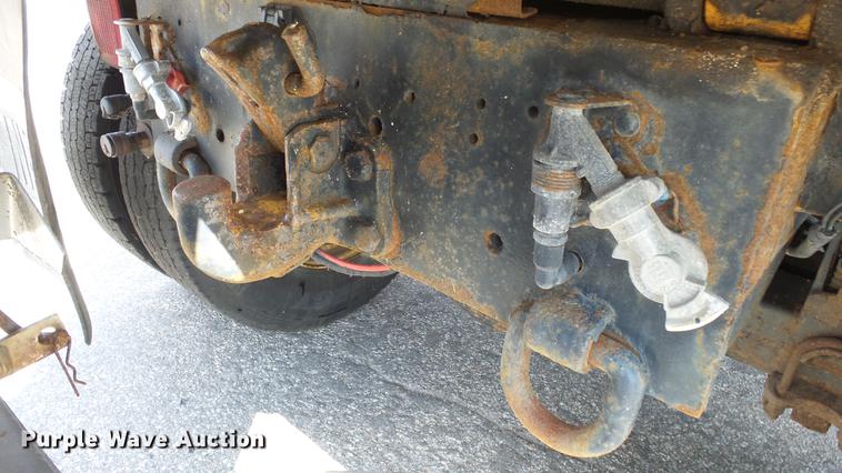 image for item DE7263 2001 Sterling LT7501 dump truck