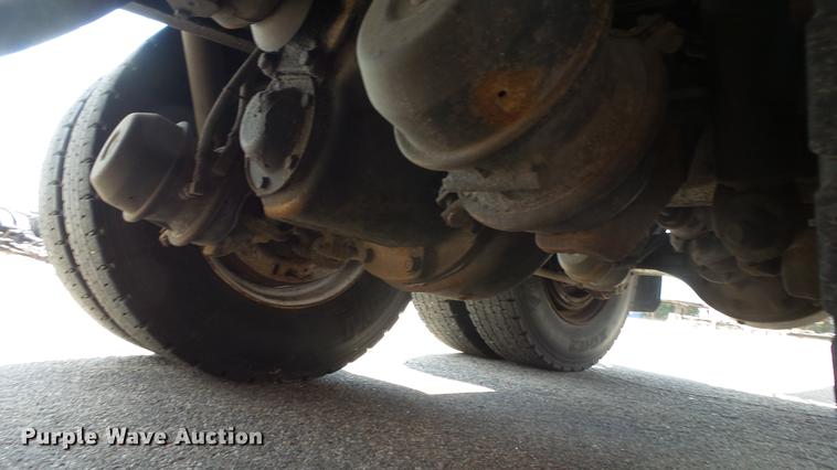 image for item DE7263 2001 Sterling LT7501 dump truck