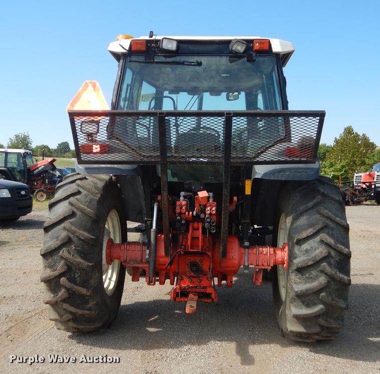 image for item DF1786 2000 New Holland TS100 tractor