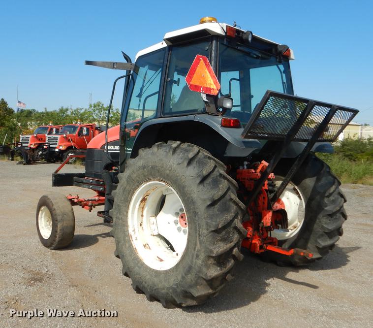 image for item DF1786 2000 New Holland TS100 tractor