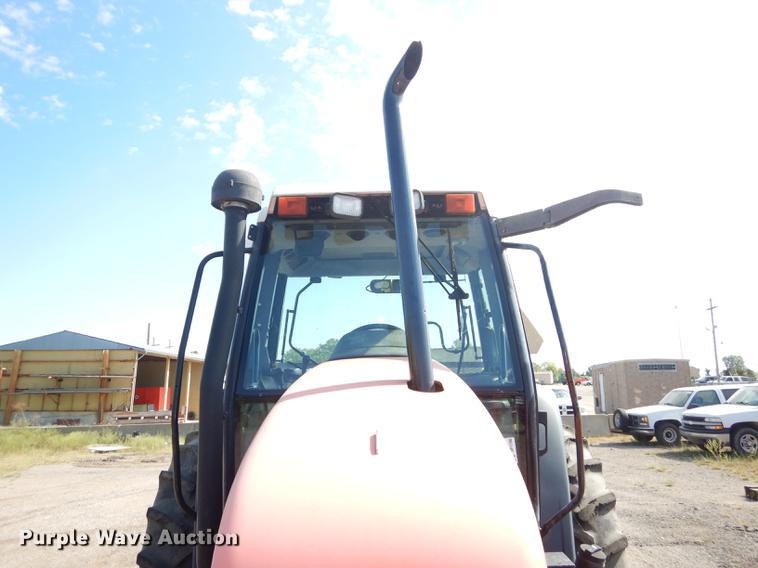 image for item DF1786 2000 New Holland TS100 tractor