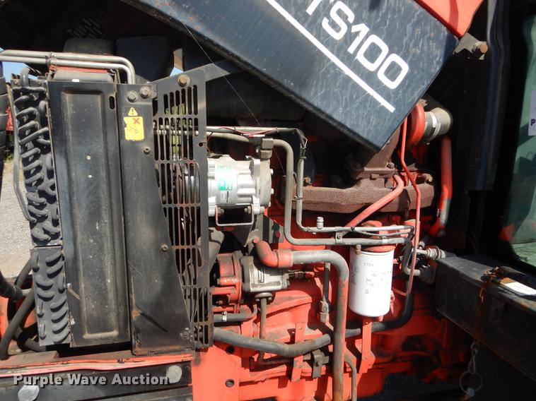 image for item DF1786 2000 New Holland TS100 tractor