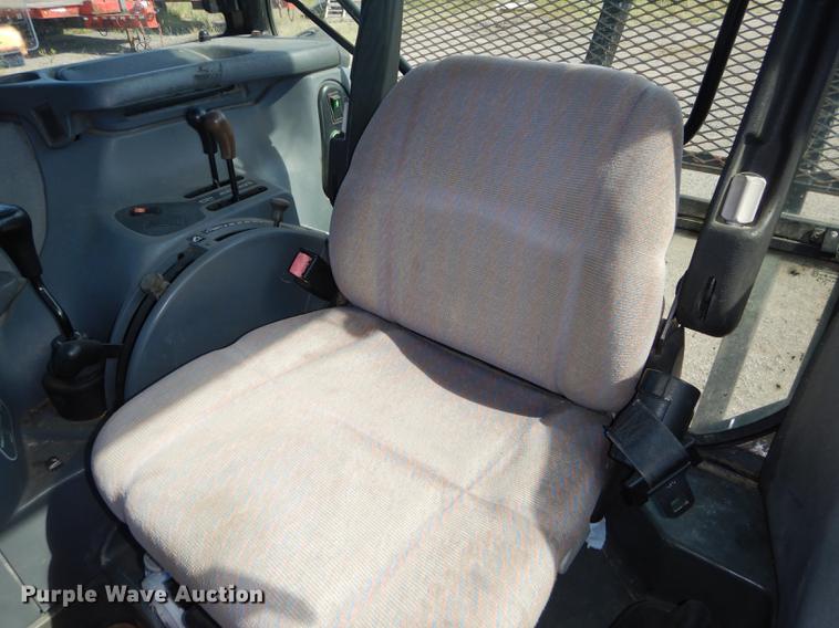 image for item DF1786 2000 New Holland TS100 tractor