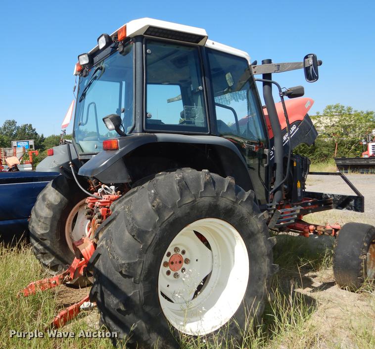 image for item DF1787 1999 New Holland TS100 tractor