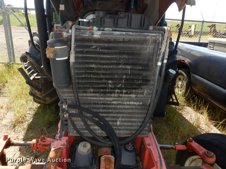 image for item DF1787 1999 New Holland TS100 tractor