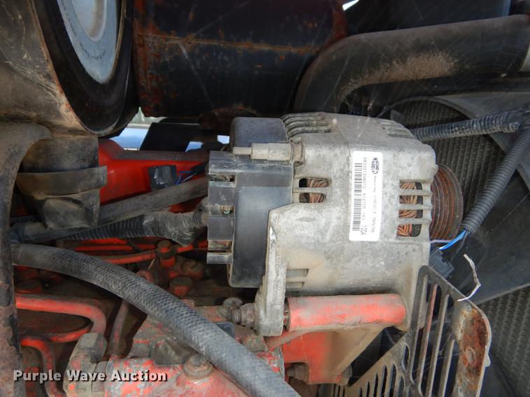 image for item DF1787 1999 New Holland TS100 tractor