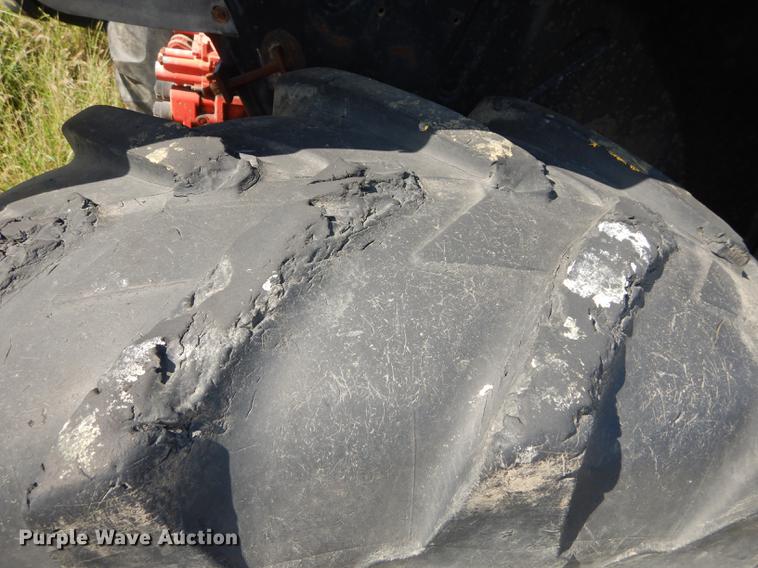 image for item DF1787 1999 New Holland TS100 tractor