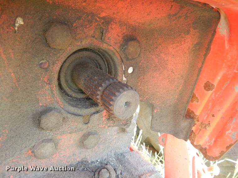 image for item DF1787 1999 New Holland TS100 tractor