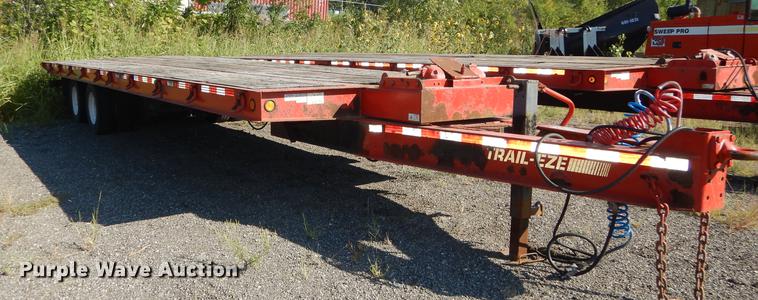 image for item DF1789 2005 Trail Eze EE401 tilt deck equipment trailer