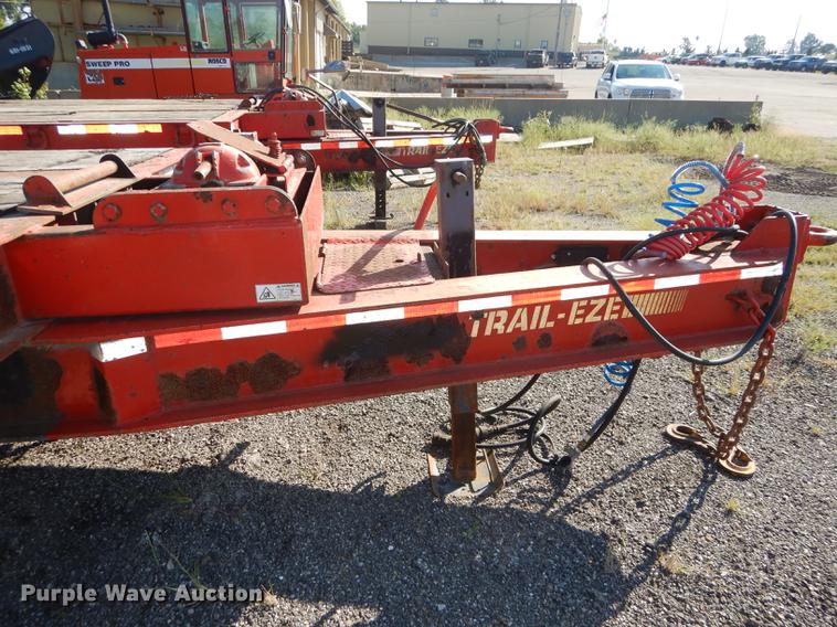 image for item DF1789 2005 Trail Eze EE401 tilt deck equipment trailer