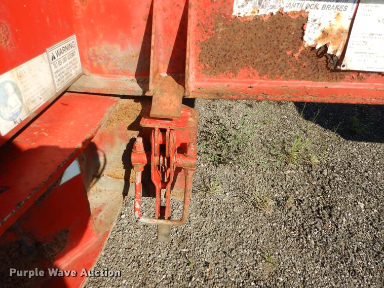 image for item DF1789 2005 Trail Eze EE401 tilt deck equipment trailer