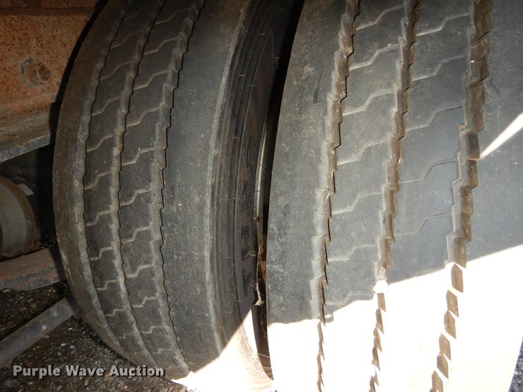 image for item DF1789 2005 Trail Eze EE401 tilt deck equipment trailer