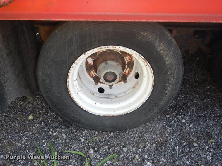 image for item DF1789 2005 Trail Eze EE401 tilt deck equipment trailer