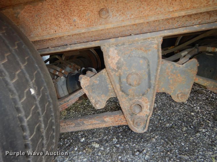 image for item DF1789 2005 Trail Eze EE401 tilt deck equipment trailer