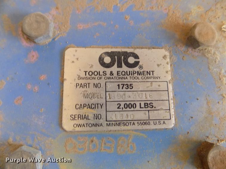 image for item EH9286 1986 OTC 1730M engine stand