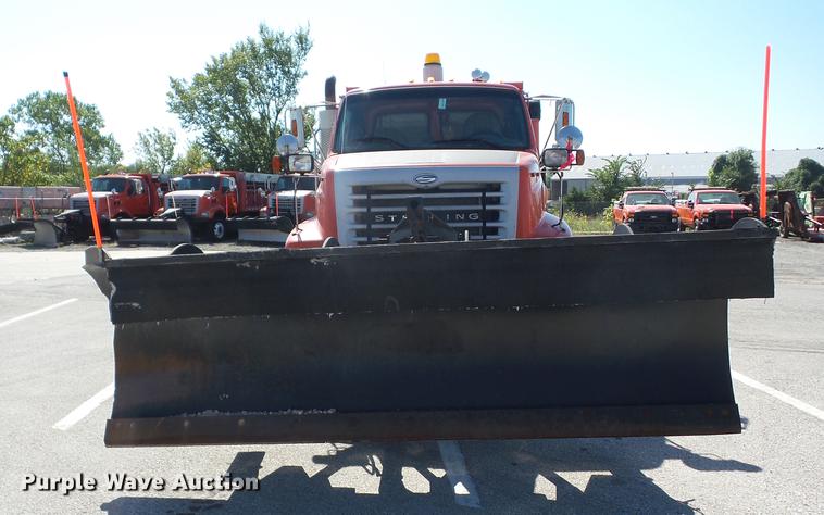 image for item EI9938 2003 Sterling LT7501 dump truck