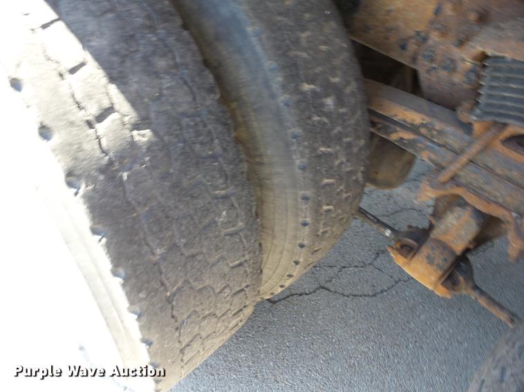 image for item EI9938 2003 Sterling LT7501 dump truck