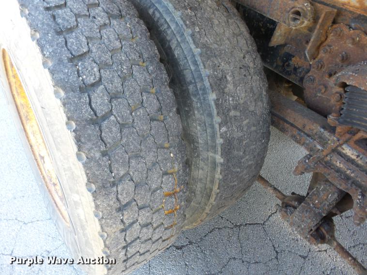 image for item EI9938 2003 Sterling LT7501 dump truck