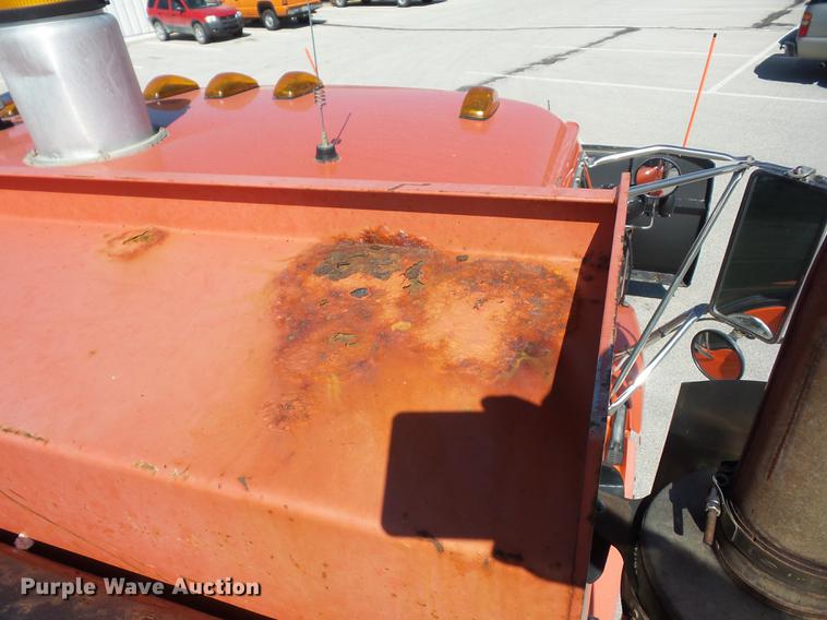 image for item EI9938 2003 Sterling LT7501 dump truck