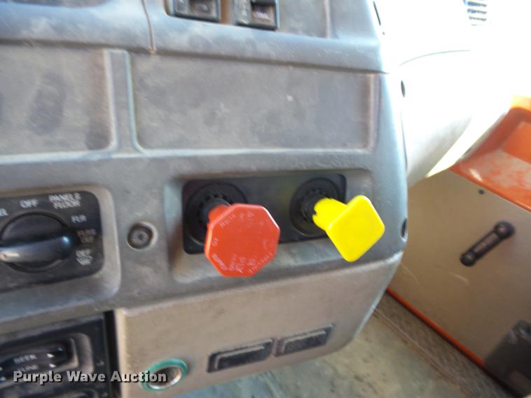 image for item EI9939 2001 Sterling LT7501 dump truck