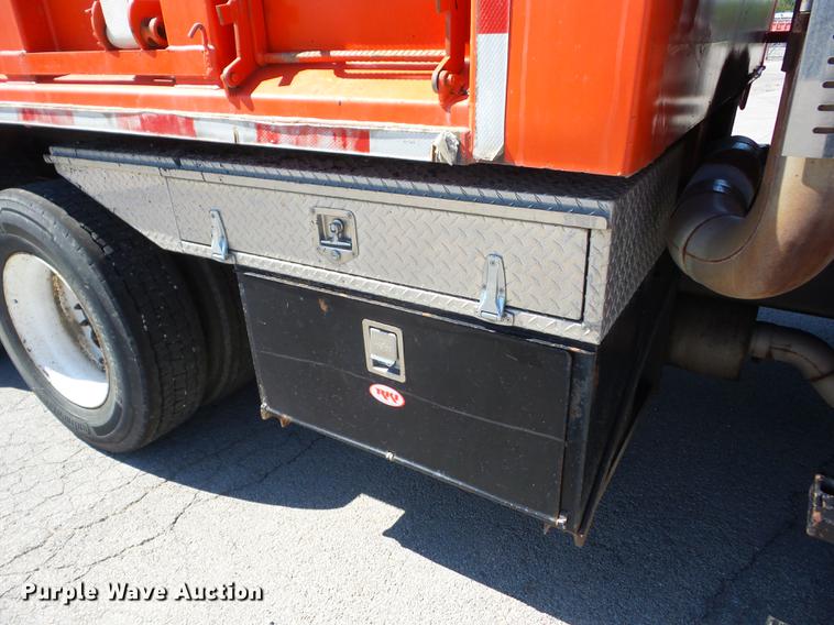 image for item EI9939 2001 Sterling LT7501 dump truck