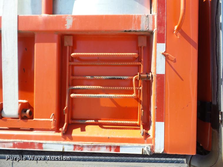 image for item EI9939 2001 Sterling LT7501 dump truck