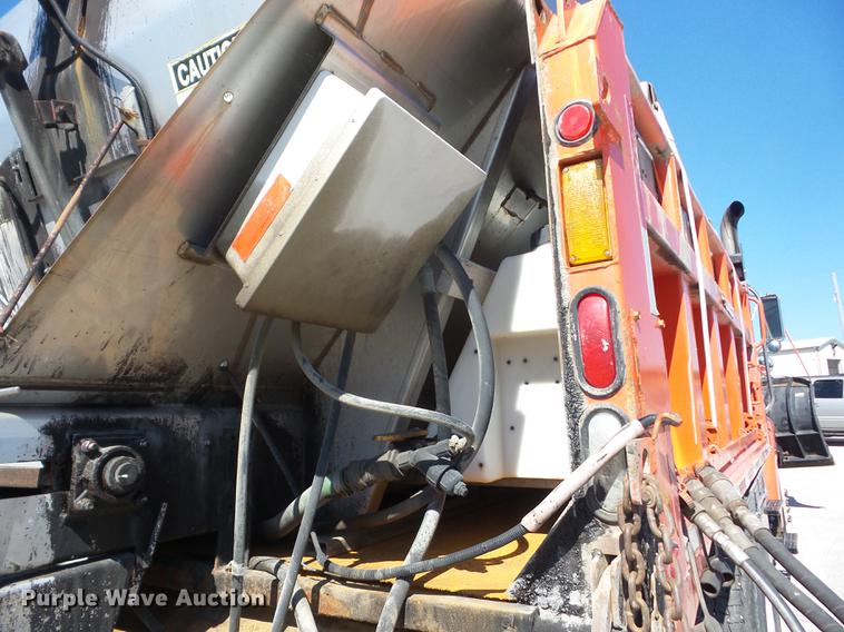 image for item EI9939 2001 Sterling LT7501 dump truck