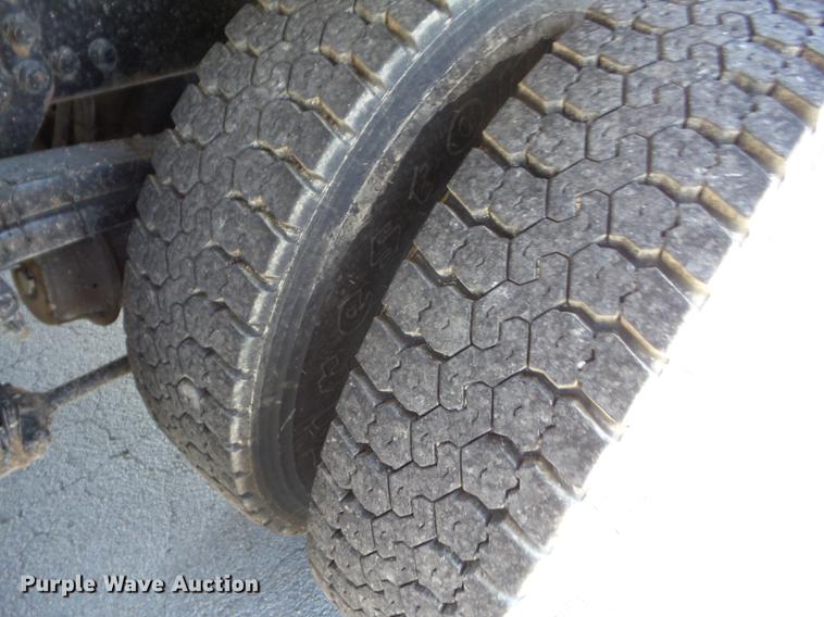 image for item EI9939 2001 Sterling LT7501 dump truck